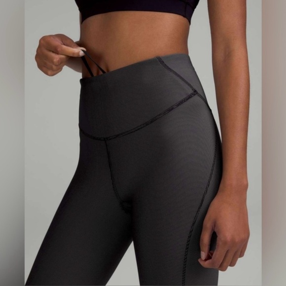 ✨Special Edition✨Lululemon Base Pace HR Tight 25" *Two-Tone Ribbed - Picture 1 of 7